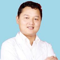 信阳金霞美容门诊部杨涛做假体隆胸怎么样？附医生简介|假体隆胸案例及价格表